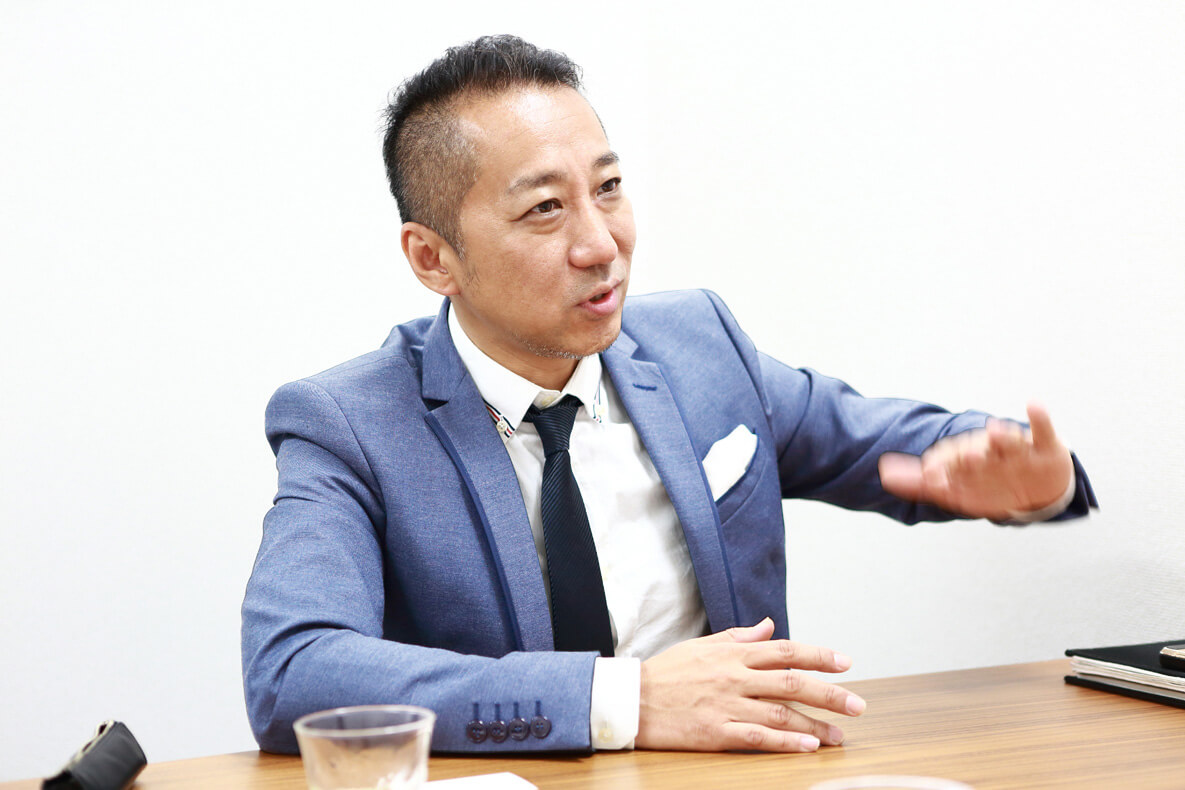 株式会社フューチャーブレーン 代表取締役社長 佐藤剛